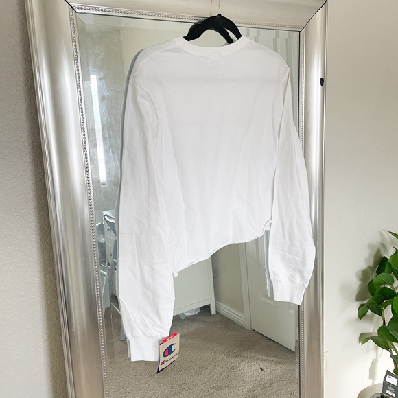 Cropped Tee - Picture 6 of 8